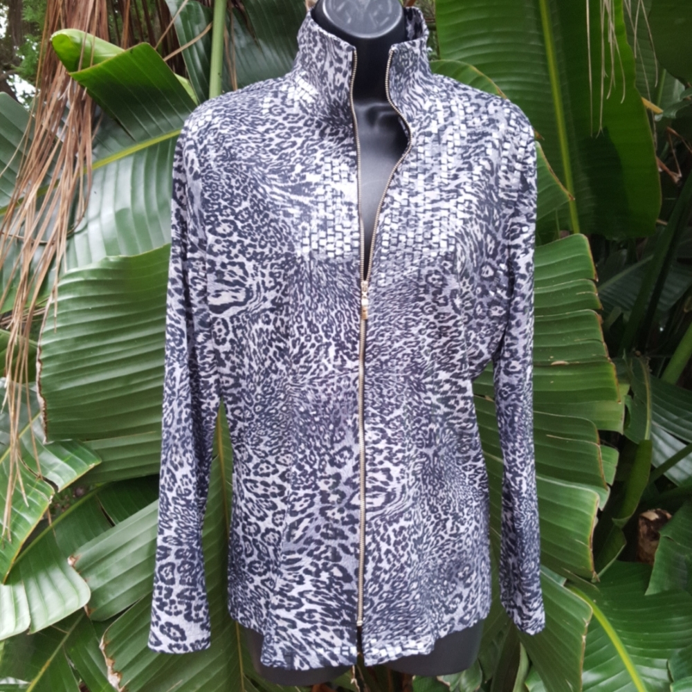 Exclusively Misook silver sequin leopard print ja… - image 2